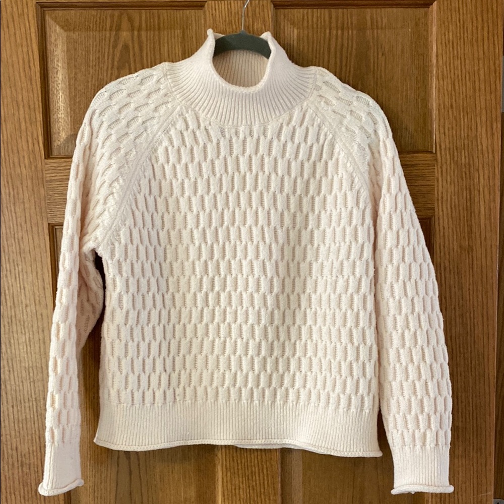 Hem & Thread turtleneck sweater